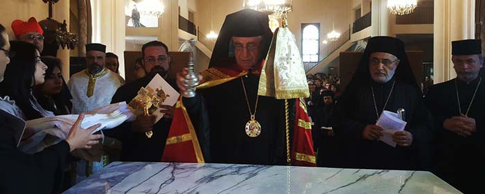 Consagração do altar da catedral de Homs