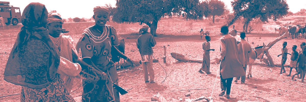 VIII ESTAÇÃO – JESUS CONSOLA AS MULHERES (NÍGER) África: Via Crucis