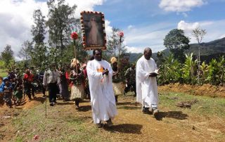 Ajuda para os padres de Papua Nova Guiné