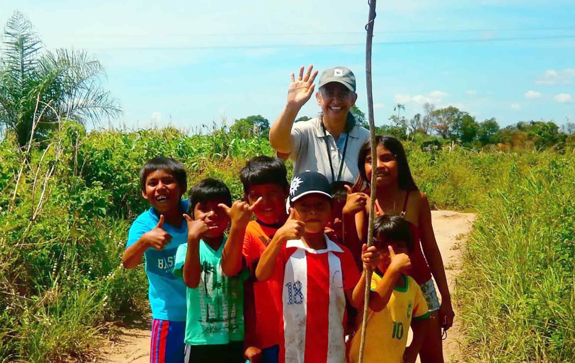 Paróquia de Carmelo Peralta - missionário em comunidade indígena no Paraguai