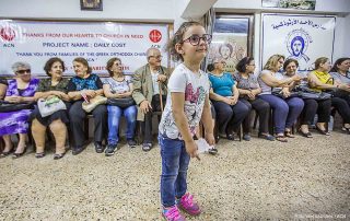 Menina na Missão ACN em Aleppo