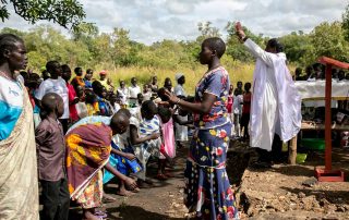 Celebração em campo de refugiados do Sudão do Sul (Palabek, Uganda)