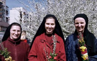 Ajuda existencial para as Irmãs contemplativas do Convento Redentorista na Ucrânia