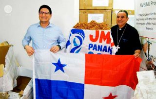 Arcebispo do Panamá faz uma visita oficial à Caritas Jerusalém