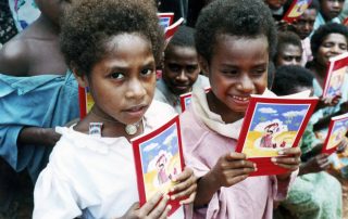 Best-seller global da ACN: Bíblia da Criança (Papua-Nova Guiné)